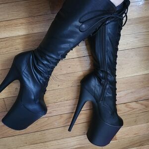 Used Pleaser Black Boots 8 Inch Size 9